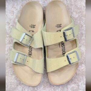 NEW Birkenstocks SZ 36(5) women's